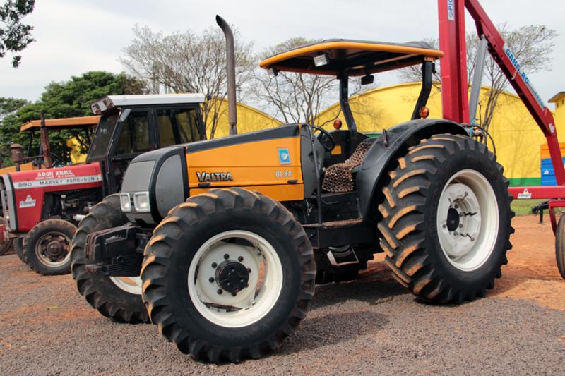 Valtra BL-88