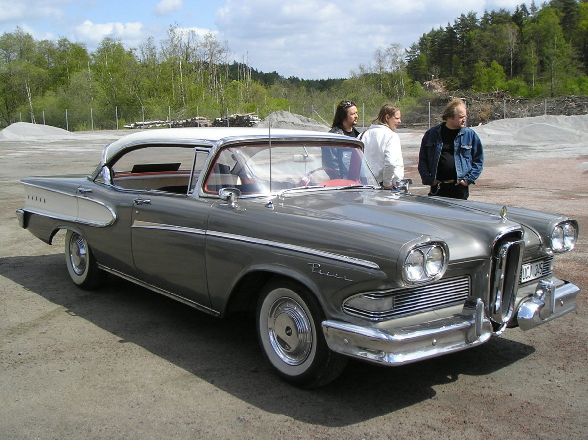 Edsel Pacer 4dr HT sedan