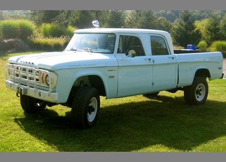 Dodge W-200 Power Wagon