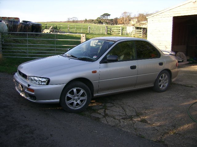 Subaru Impreza 20 GL