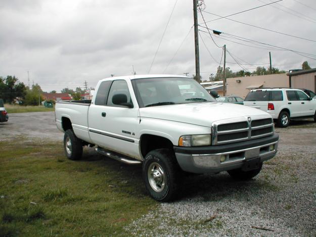 Dodge Ram 2500 SLT Quad Cab LWB 4x4