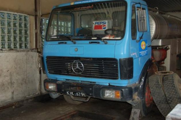 Mercedes Benz 1614