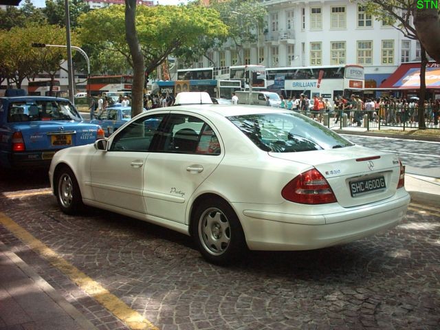 Mercedes-Benz E220 CDI