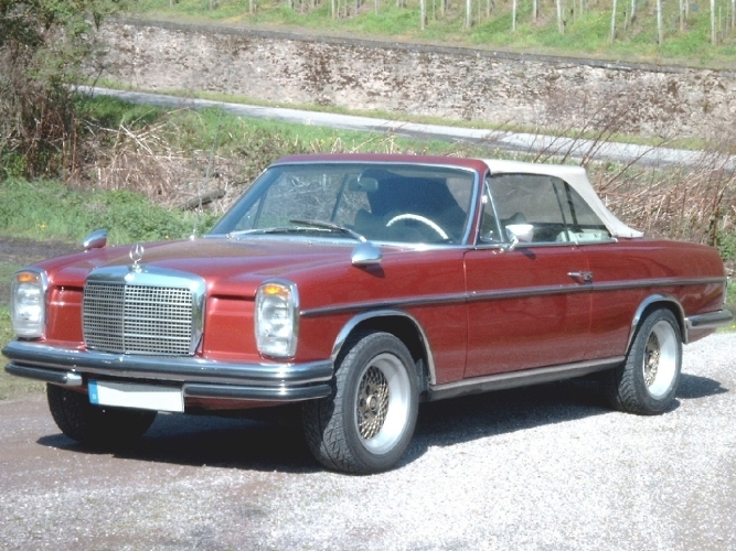 Mercedes-Benz 250 CE Cabriolet