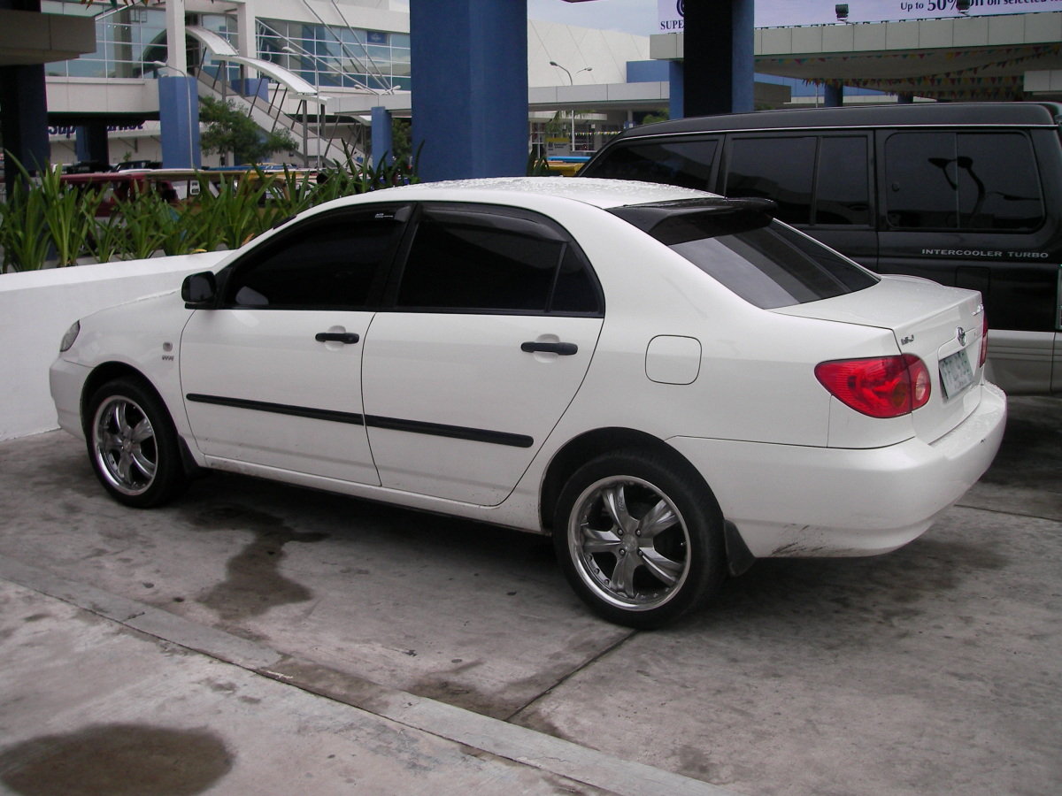 Toyota Corolla GLXi Liftback