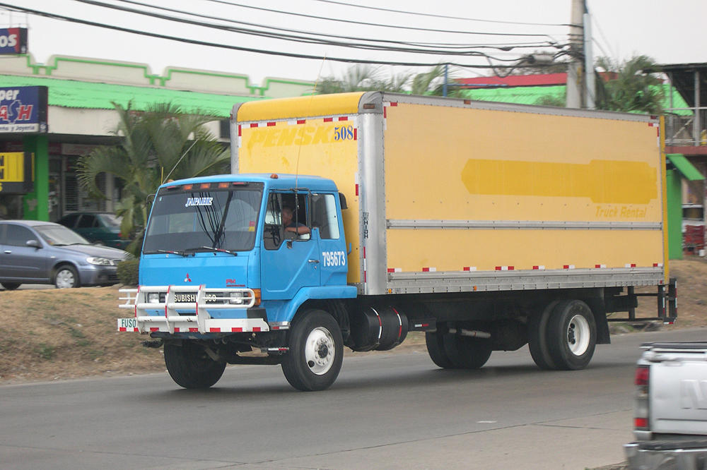 Mitsubishi Fuso FK-MR Intercooler