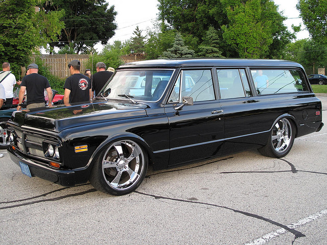 Chevrolet 3106 Suburban Carryall