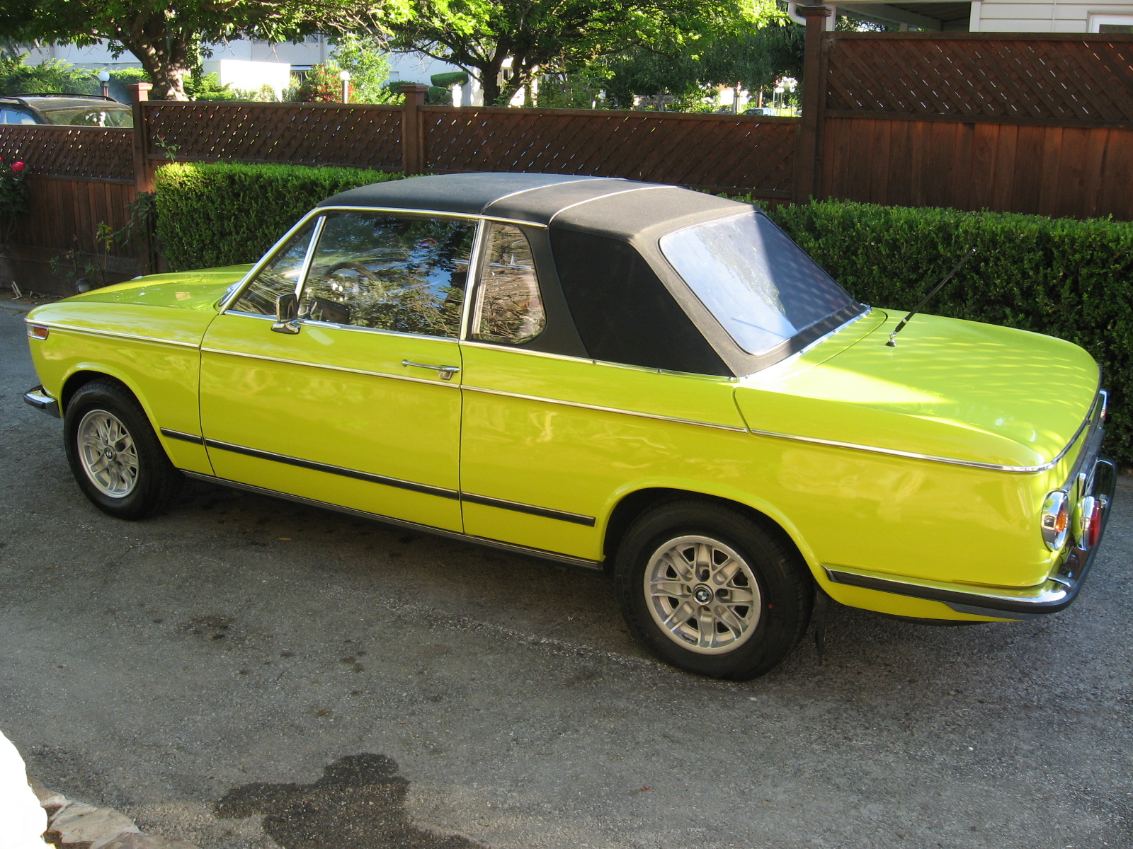 BMW 2002 cabrio