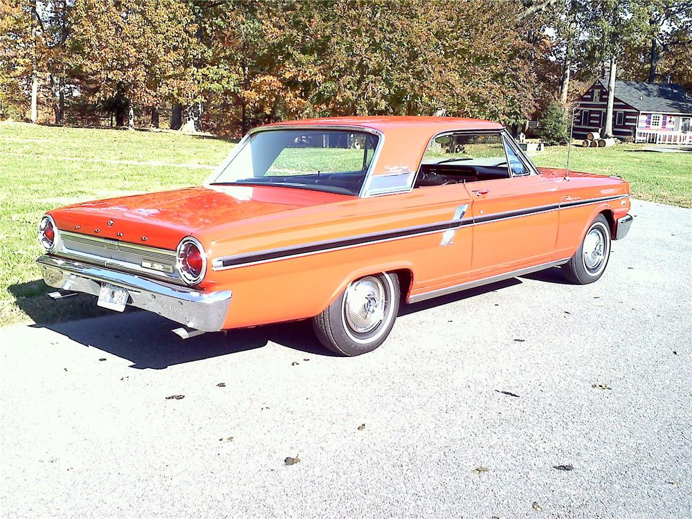 Ford Fairlane 2-Door Coupe