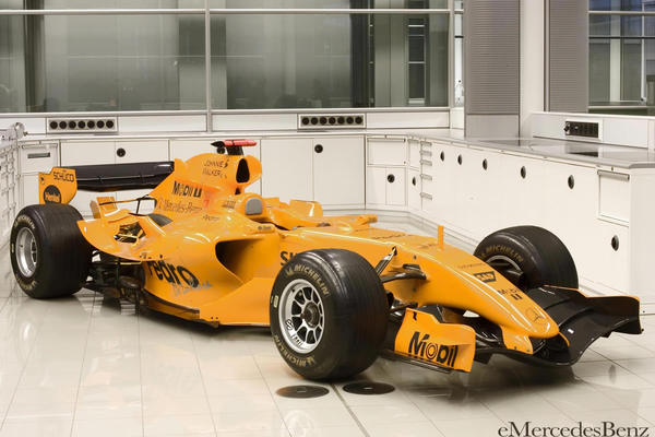 McLaren MP420