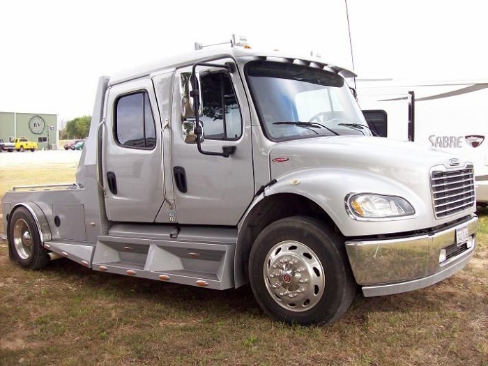 Freightliner Business