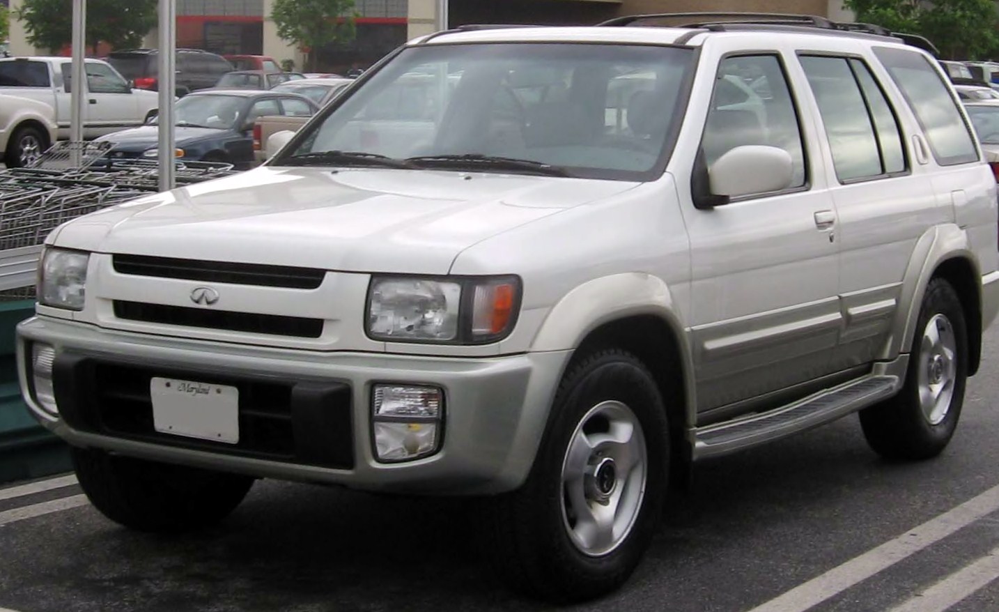 Infiniti QX4