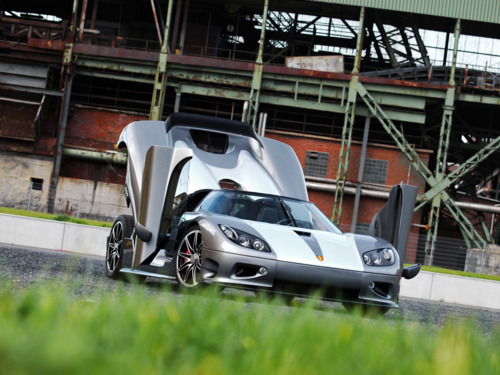 Koenigsegg CCR roadster