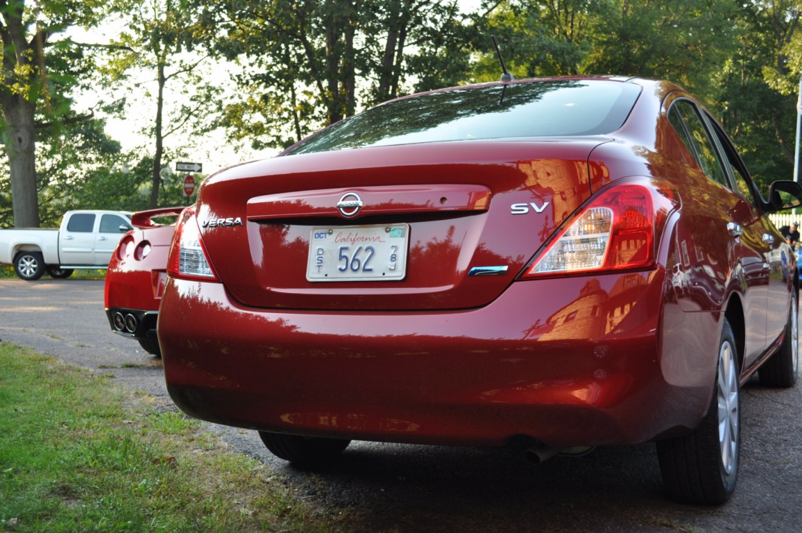 Nissan Tiida SL 16 Sedan Nissan Tiida SL 16 Sedan