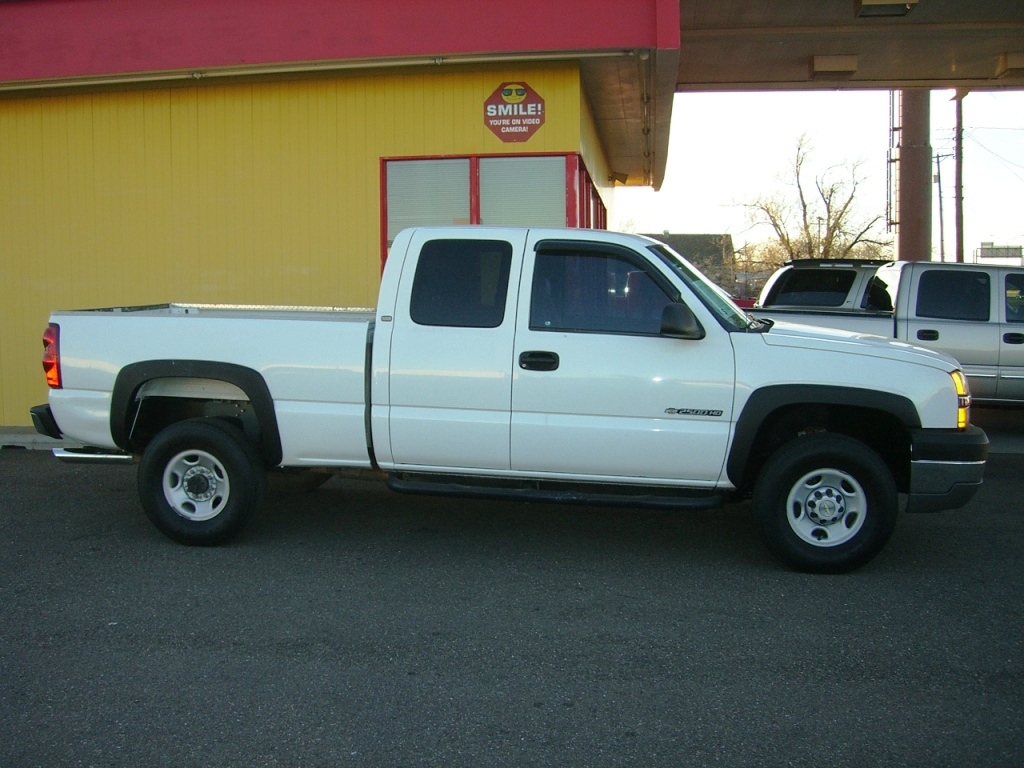 Chevrolet C-2500HD