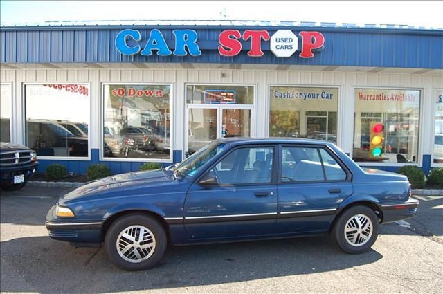 Pontiac Sunbird LE 4dr