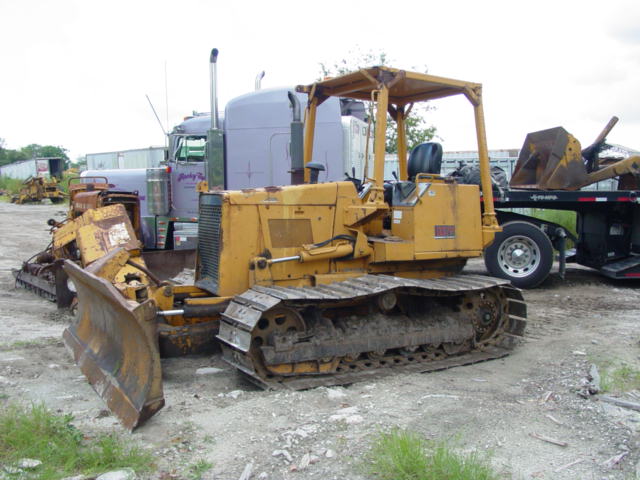 Komatsu D37