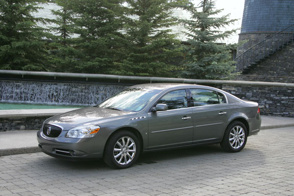 Buick Lucerne CXS