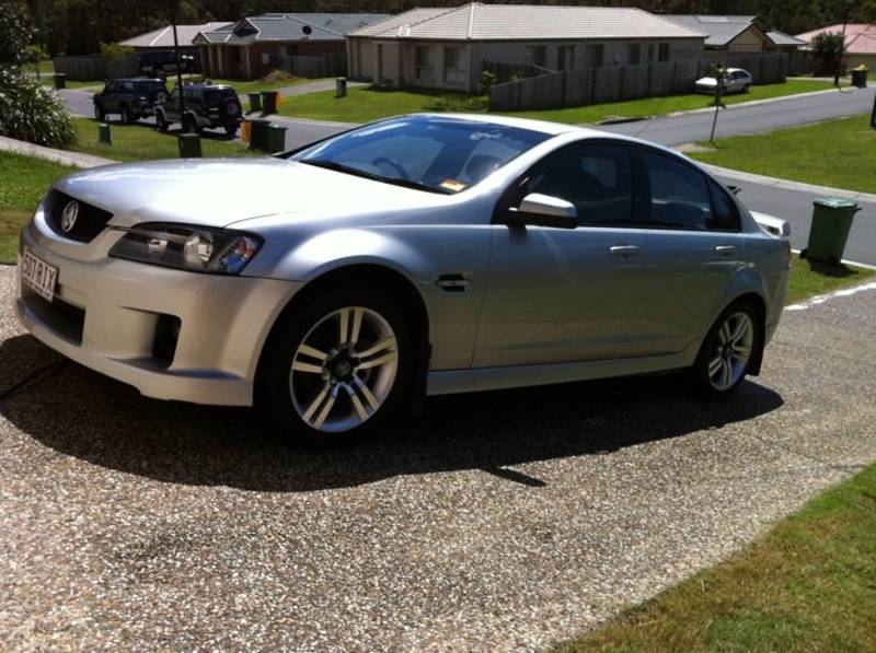 Holden Commodore VE SV6 Sedan