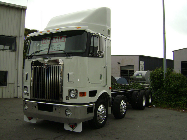 International 9800i Eagle