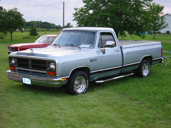 Dodge Ram 100