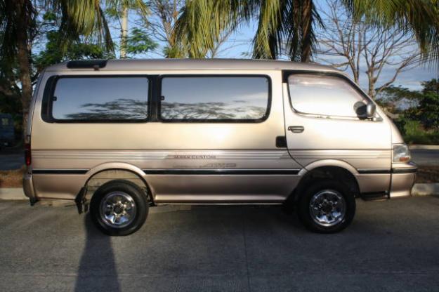 Toyota Hiace Super Custom Limited