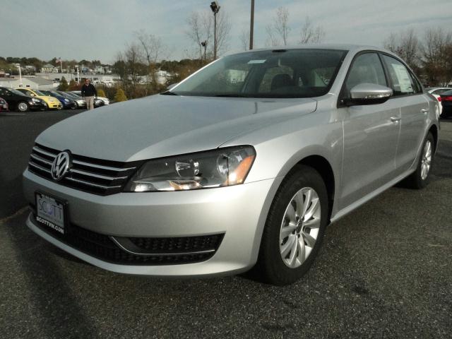 Volkswagen Passat 16 LSE Liftback