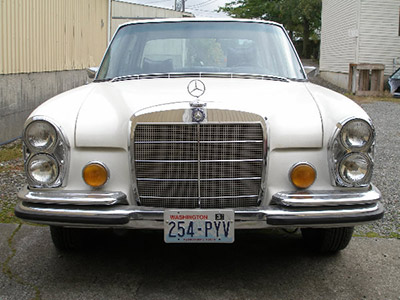 Mercedes-Benz 109