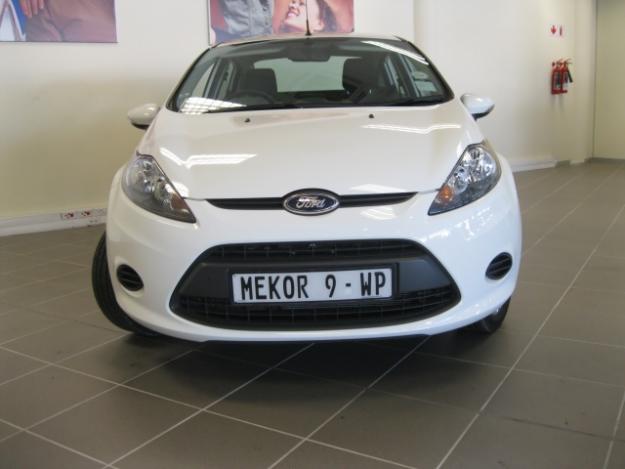 Ford Fiesta 16 Trend Sedan