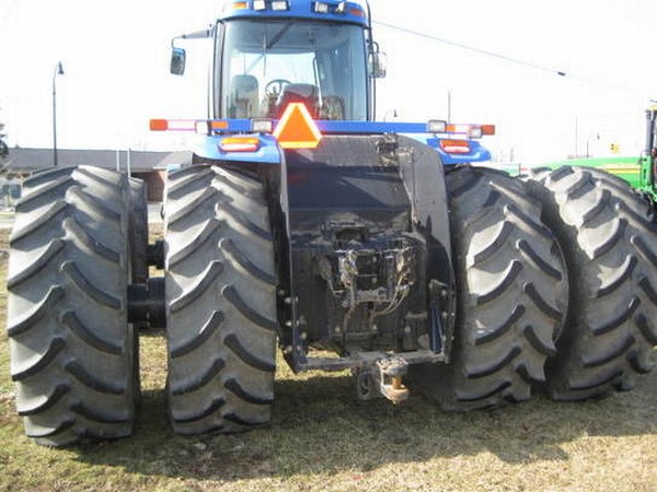 New Holland TJ425