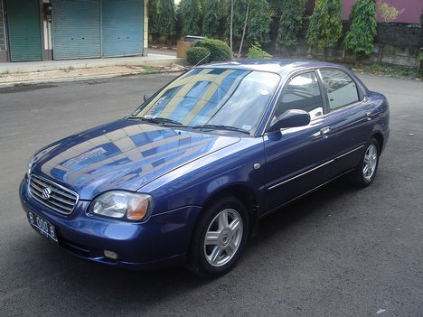 Suzuki Baleno GLX 16 Sedan