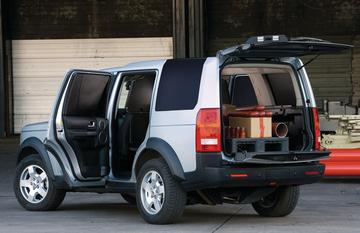 Land Rover Discovery Commercial