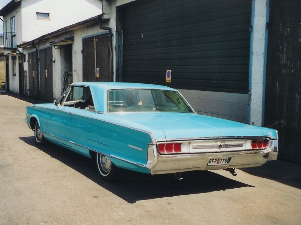 Chrysler Windsor De Luxe Newport 2dr HT