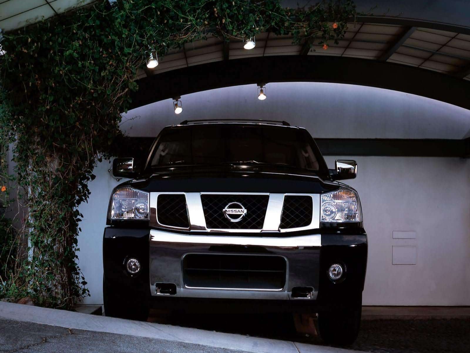 Nissan Pathfinder Armada SE