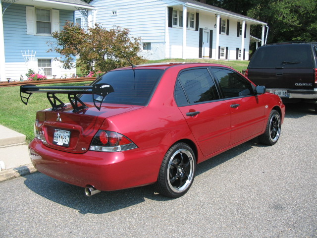 Mitsubishi Lancer ES