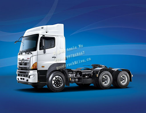 Hino 700 2013