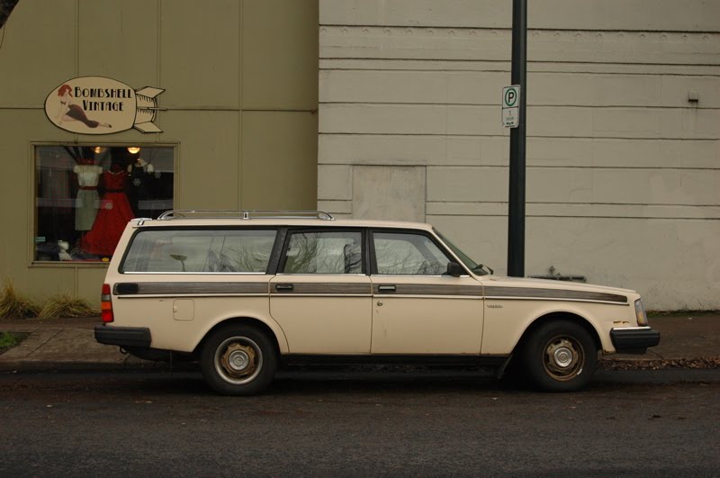 Volvo 245 DL Wagon