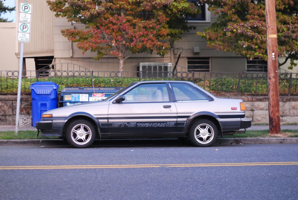 Toyota Corolla GT Sedan