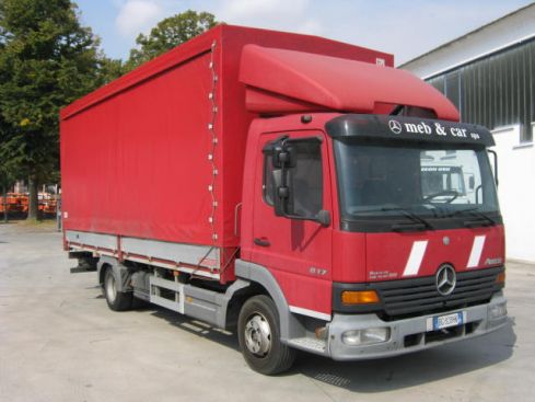 Mercedes-Benz Atego 817