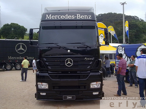 Mercedes-Benz Axor 2044