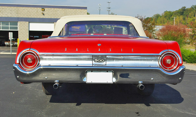 Ford Galaxie 500 Sunliner