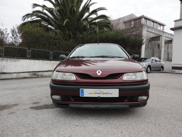 Renault Laguna RXE