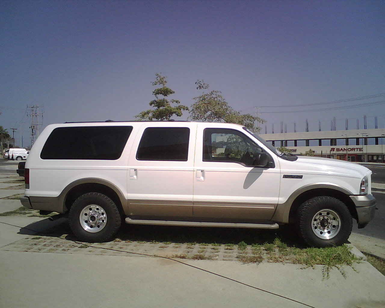 Ford Excursion Eddie Bauer