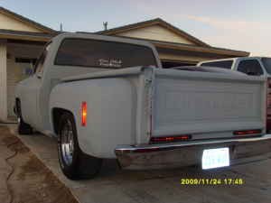 Chevrolet 3300 Step-side