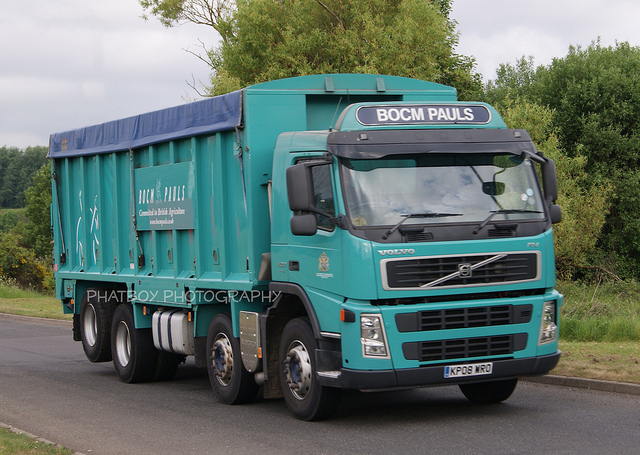 Volvo FM-400 8X2