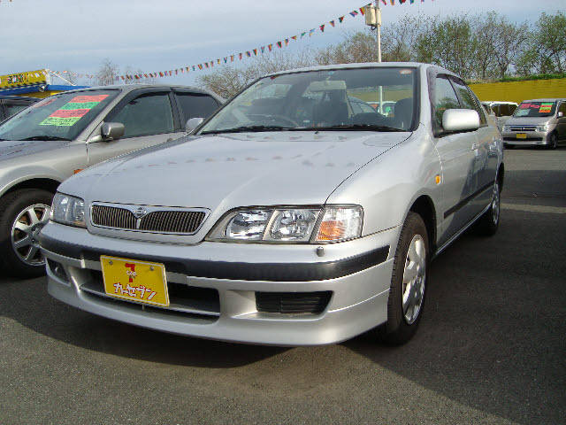 Nissan Primera Camino 18