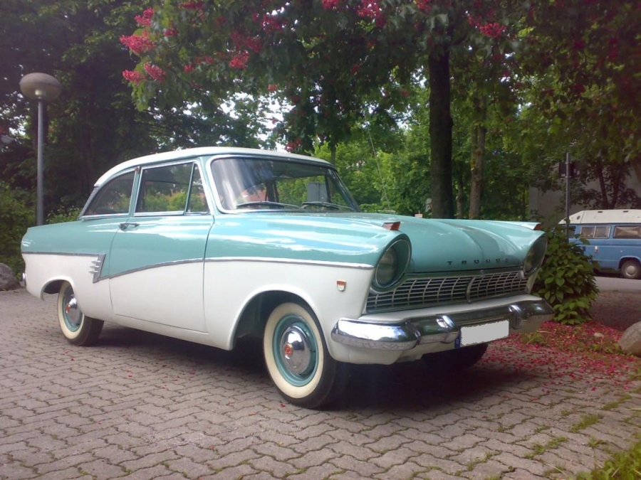 Ford 17 M De Luxe