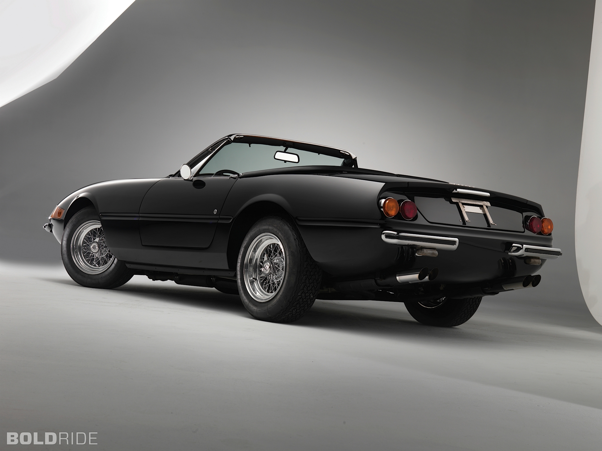 Ferrari 365 GTS4 Daytona Spyder