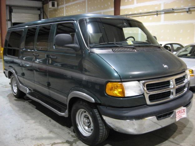 Dodge Ram van