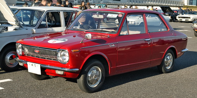 Nissan Sunny 15 DX Liftback